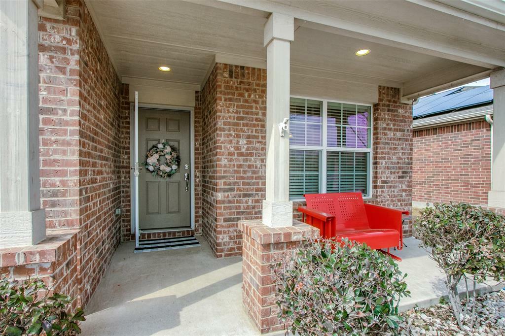 Property Photo:  15913 Avenel Way  TX 76177 