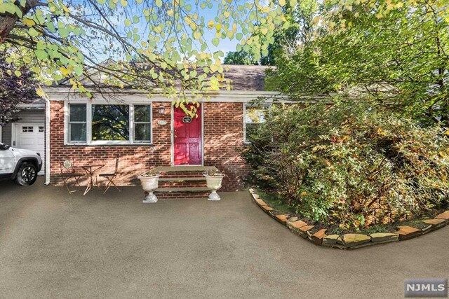 Property Photo:  260 Atlantic Street  NJ 07649 