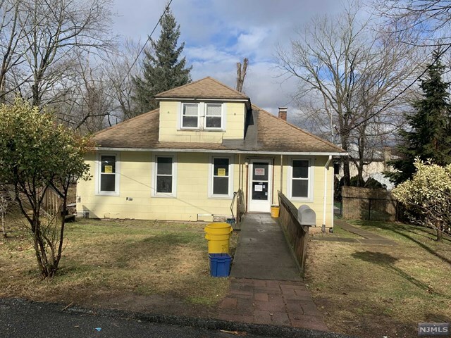 Property Photo: 82 Pocohontas Path NJ 07035