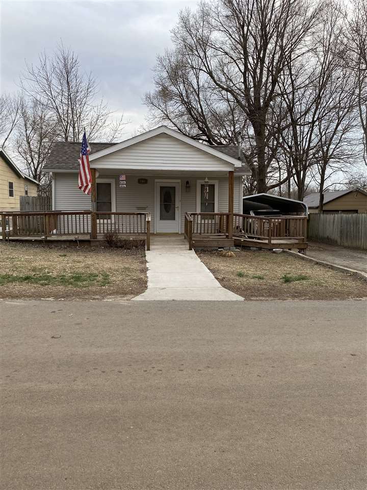 Property Photo:  417 E 14th Ave  KS 67010 