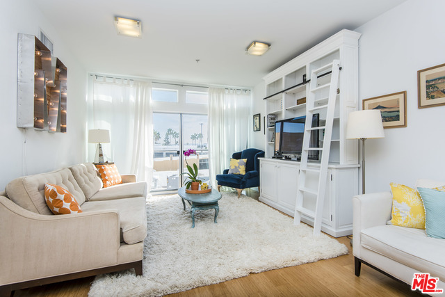 Property Photo:  4215   Glencoe Ave 326  CA 90292 