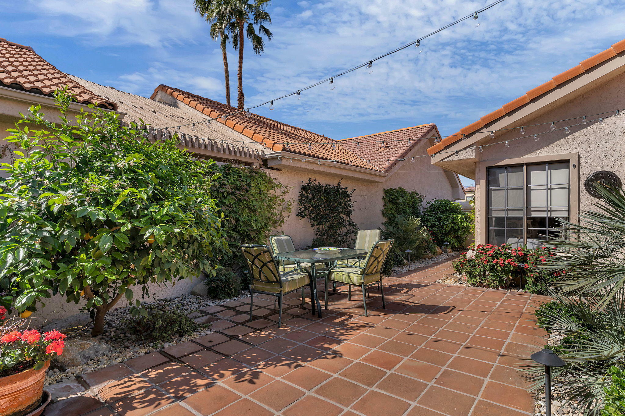 Property Photo:  26 Acapulco Drive  CA 92260 