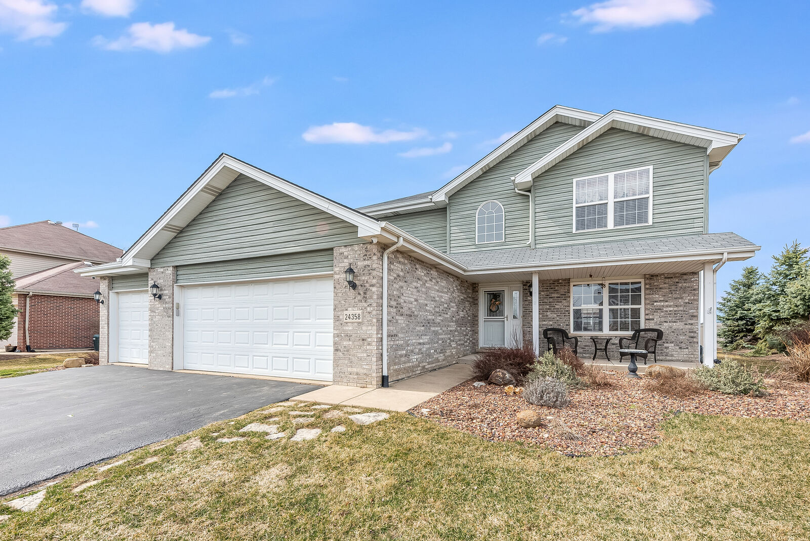 Property Photo: 24358 Arrowhead Drive IL 60442