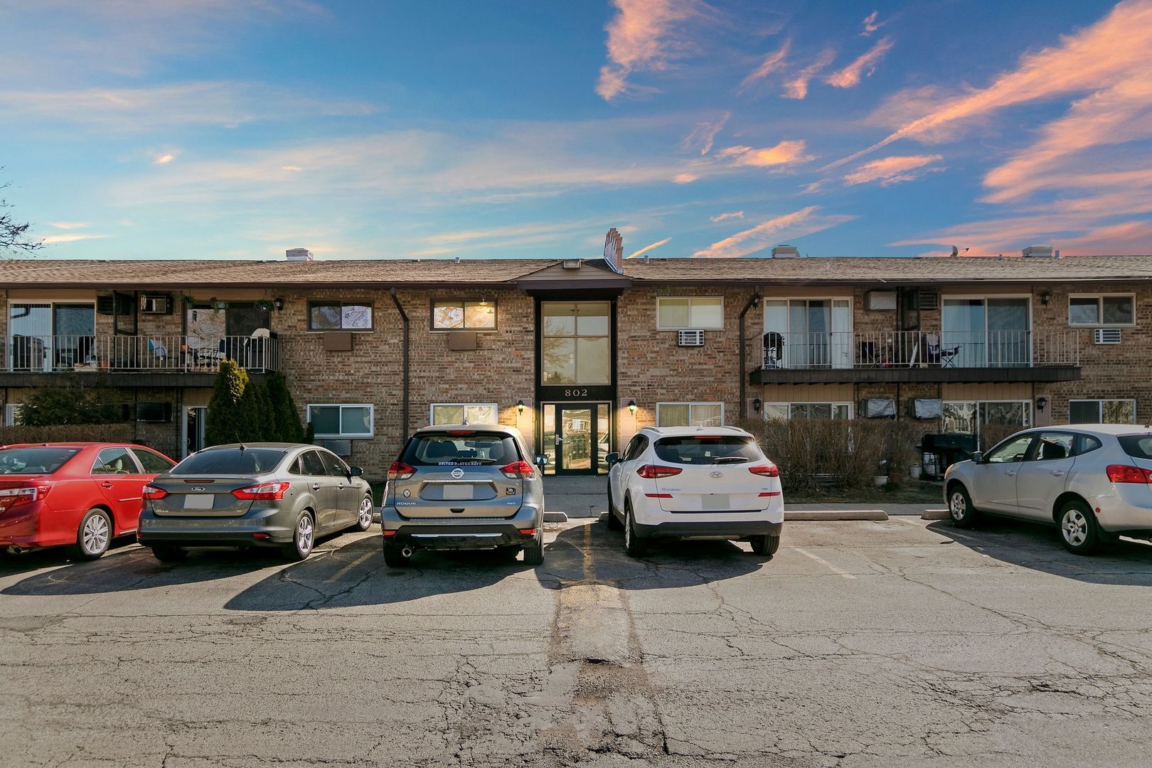 Property Photo: 802 E Old Willow Road 214 IL 60070