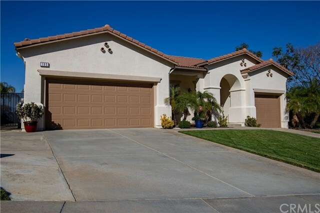 Property Photo:  195 Custer Circle  CA 92881 