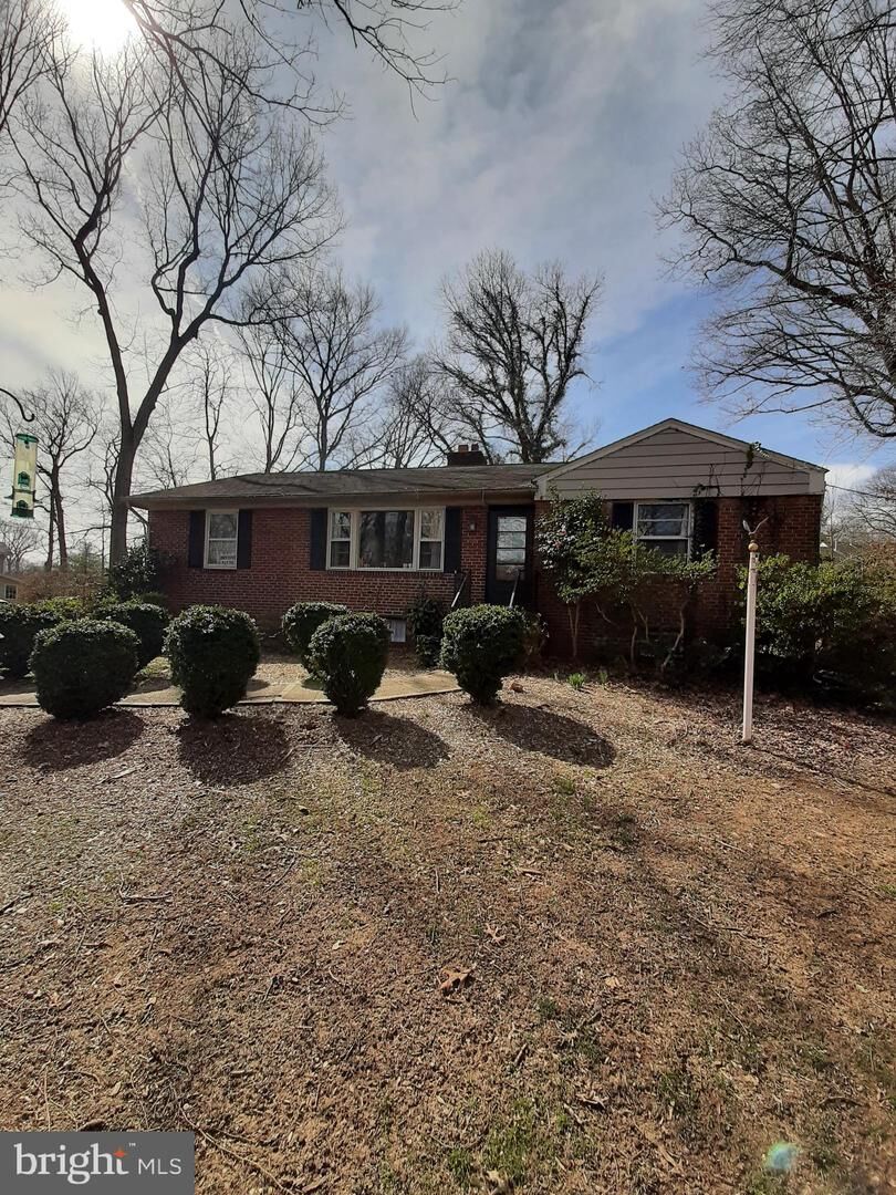 Property Photo:  4208 Woodlark Drive  VA 22003 