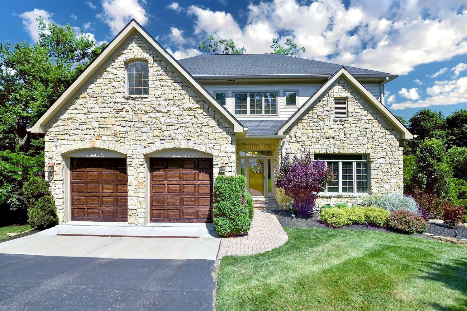 Property Photo: 738 Springhill Ln OH 45226