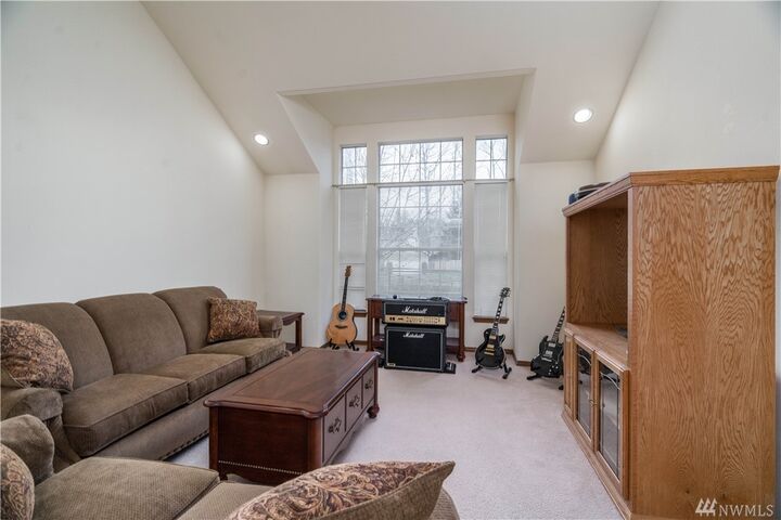 Property Photo:  27047 111th Place SE  WA 98030 