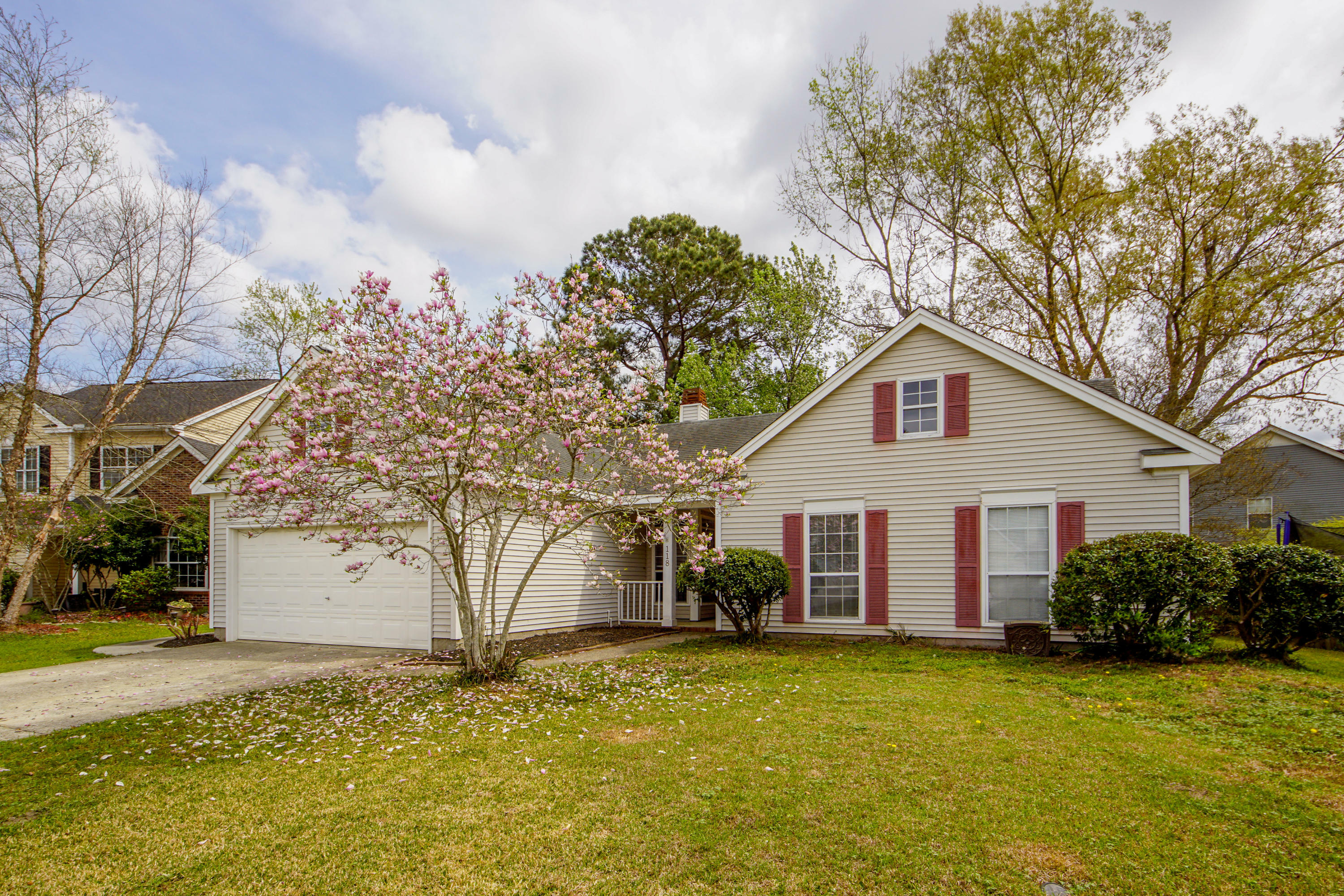 Property Photo:  118 Chesterton Drive  SC 29445 