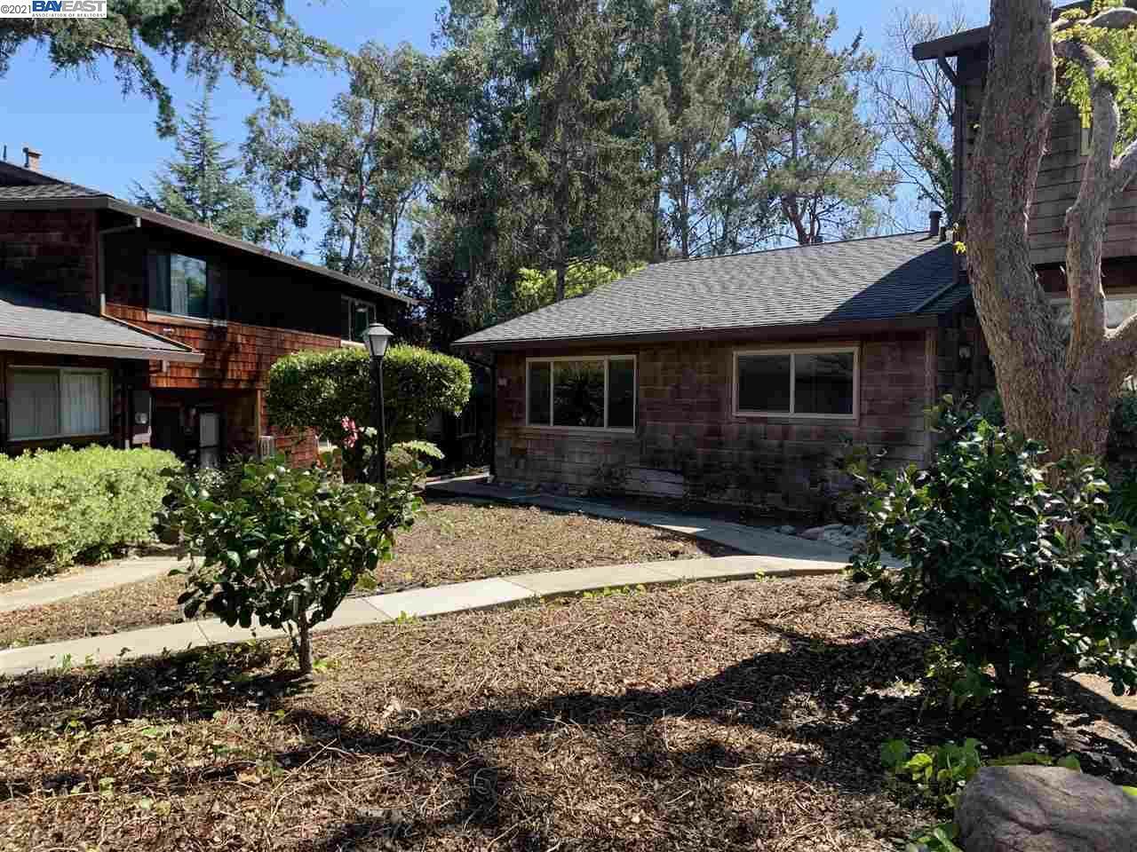 Property Photo: 4119 Ravenwood Pl CA 94546
