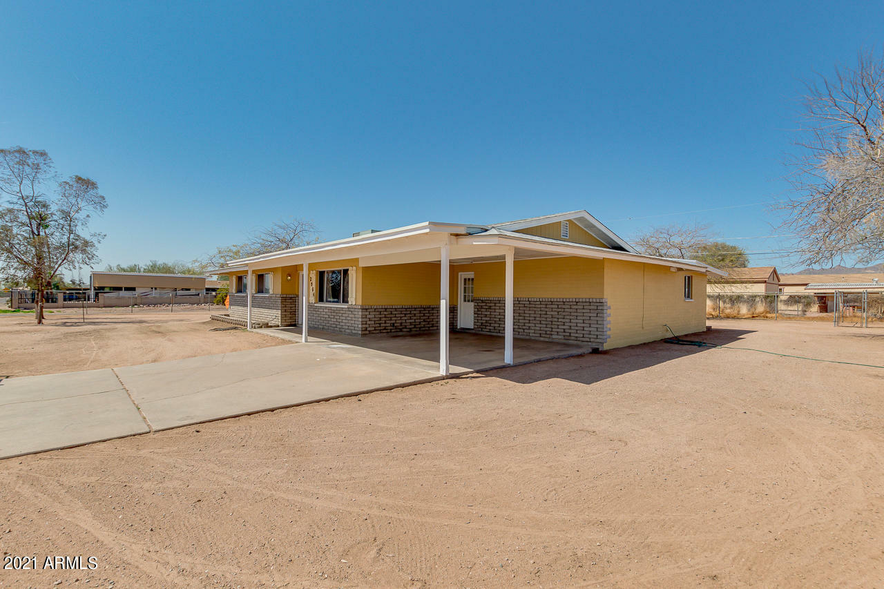 Property Photo:  2964 W Roundup Street  AZ 85120 