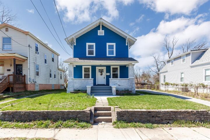 6213 Coleridge Ave  Cincinnati OH 45213 photo
