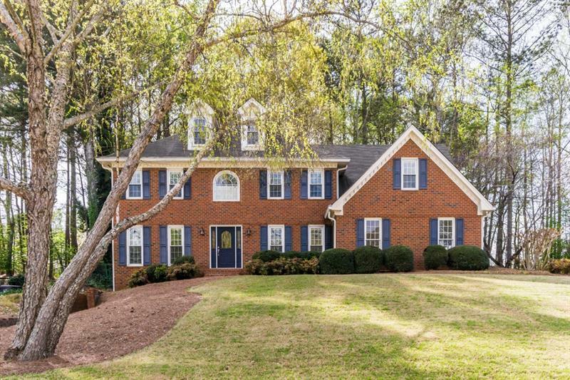Property Photo: 5041 SW Huntshire Lane SW GA 30047