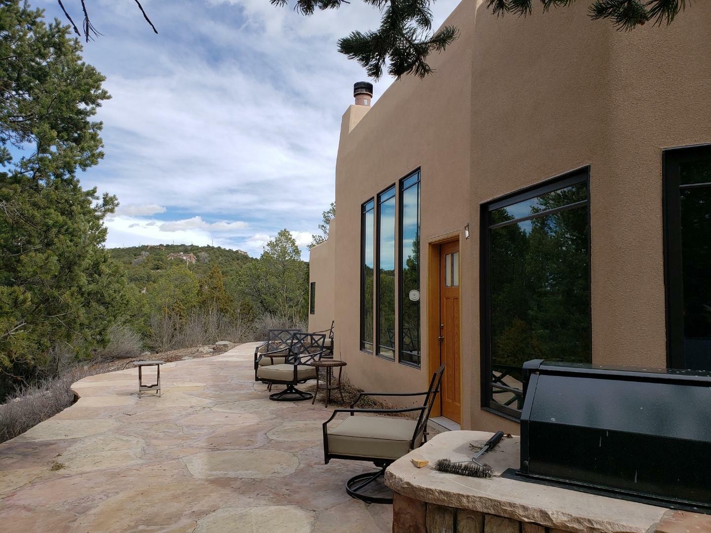 Property Photo:  12 Kennedy Lane  NM 87059 