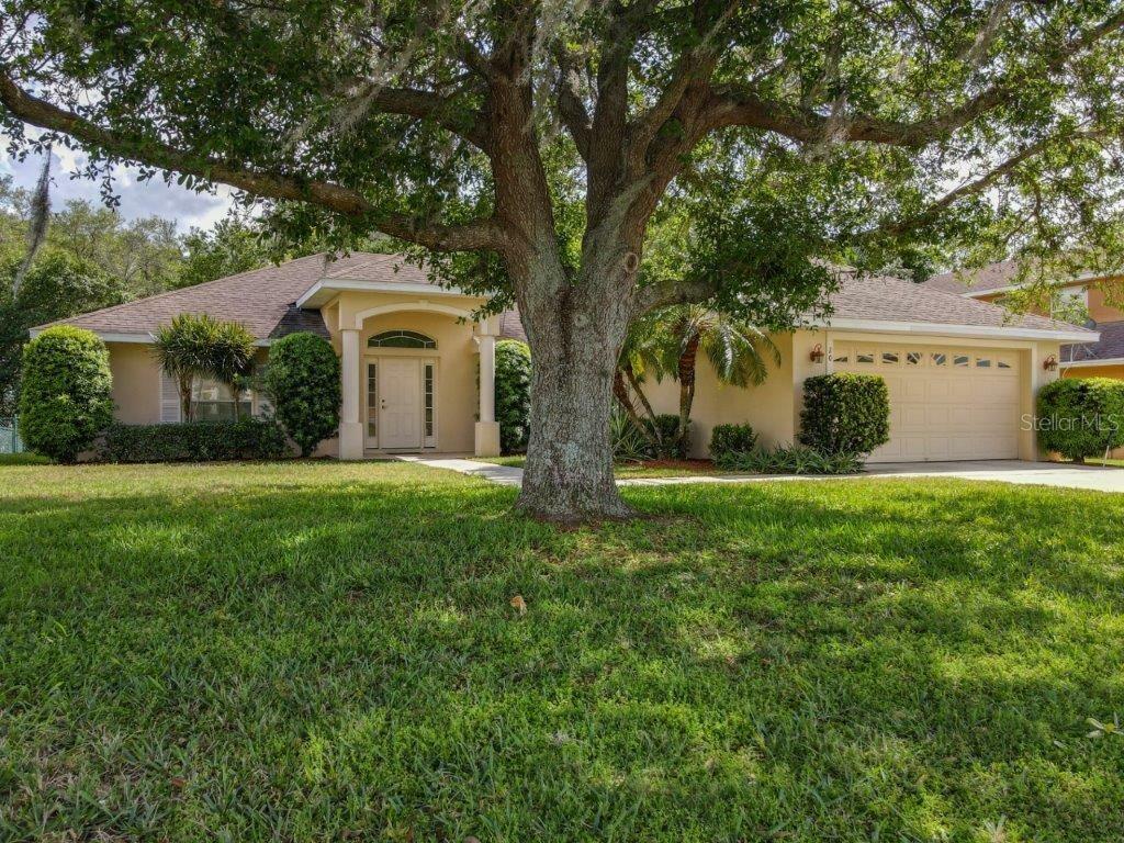 Property Photo:  20 The Village Boulevard  FL 33880 