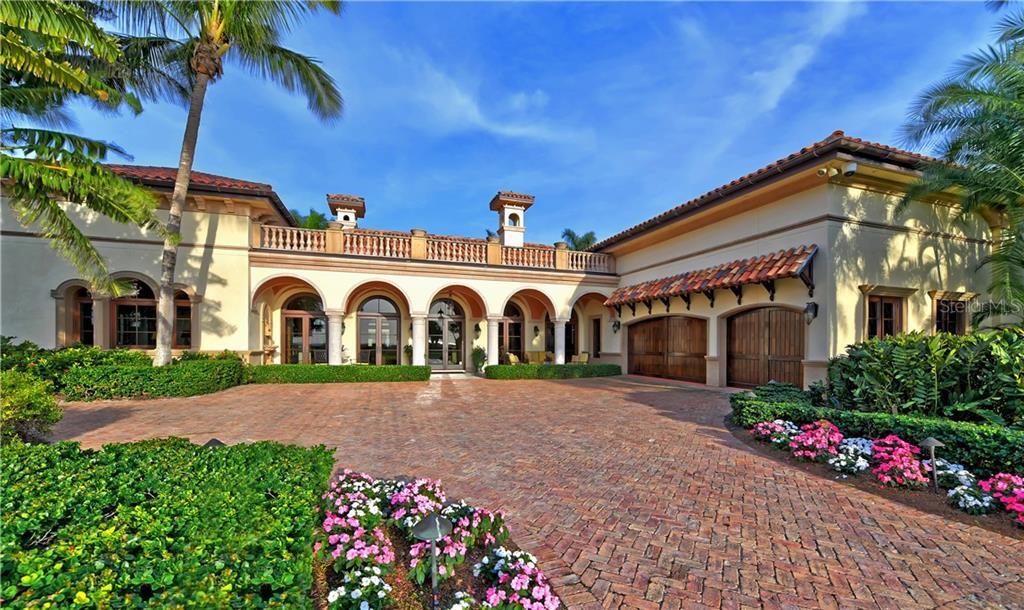 Property Photo: 1588 N Casey Key Road FL 34229