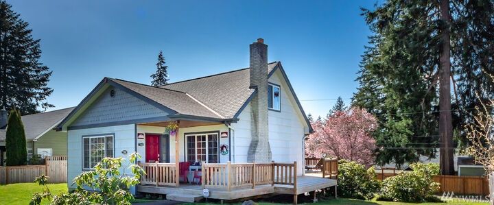 Property Photo:  336 Summit Ave  WA 98466 