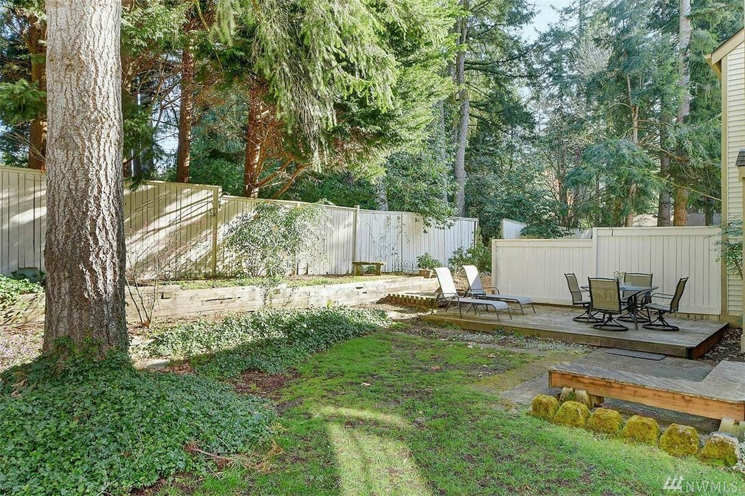 Property Photo:  10166 NE 135th Lane 42  WA 98034 