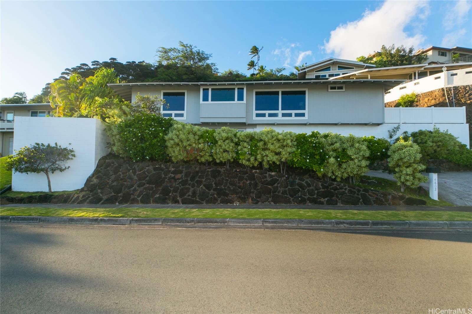 Property Photo: 4802 Analii Street HI 96821