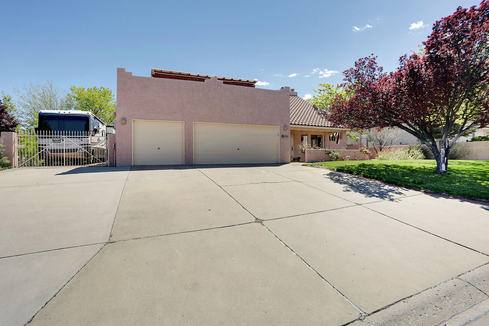 Property Photo: 2900 Pinewood Drive SE NM 87124