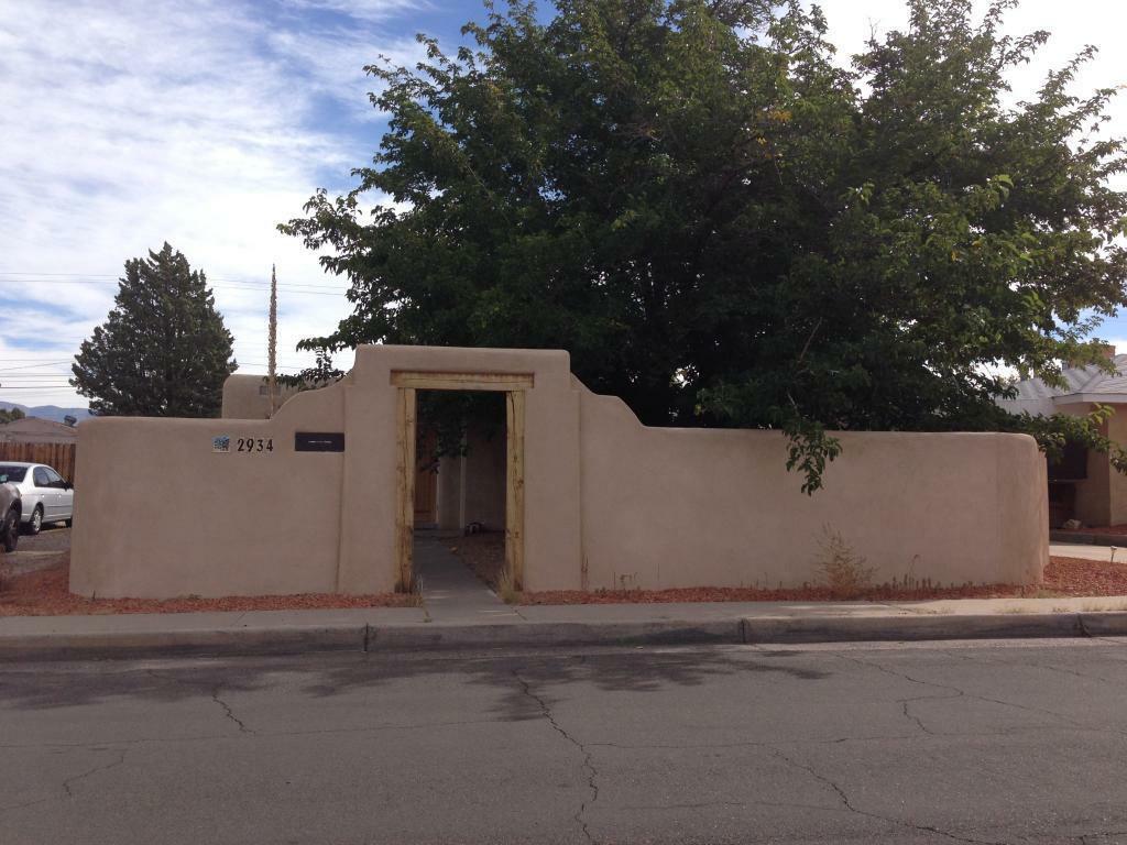 Property Photo:  2934 Truman Street NE  NM 87110 