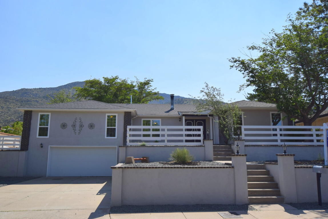 Property Photo: 2812 Casa Del Norte Drive NE NM 87112