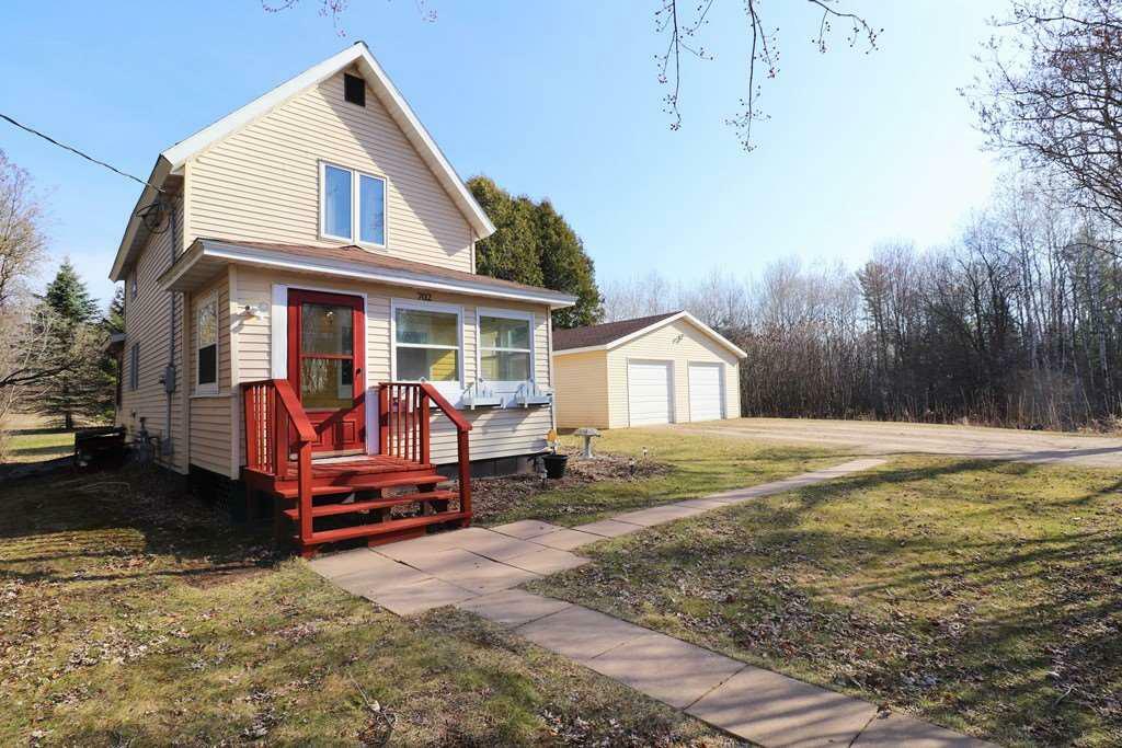 Property Photo:  702 East Wood Avenue  WI 54499 