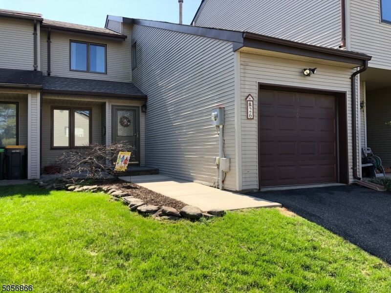 Property Photo: 26 Hemlock Ct NJ 08822