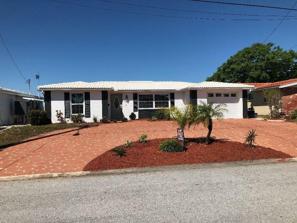 Property Photo:  12809 3rd Isle  FL 34667 