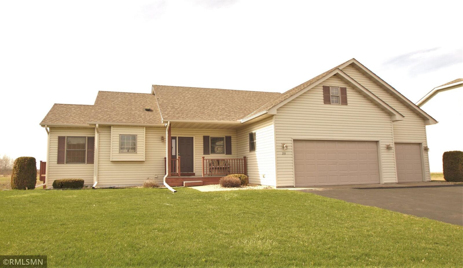 Property Photo:  755 S Rush Creek Lane  MN 55069 