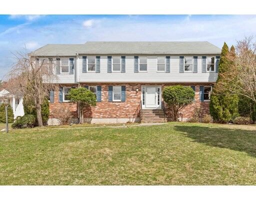 Property Photo:  3 Orchard Crossing  MA 01810 