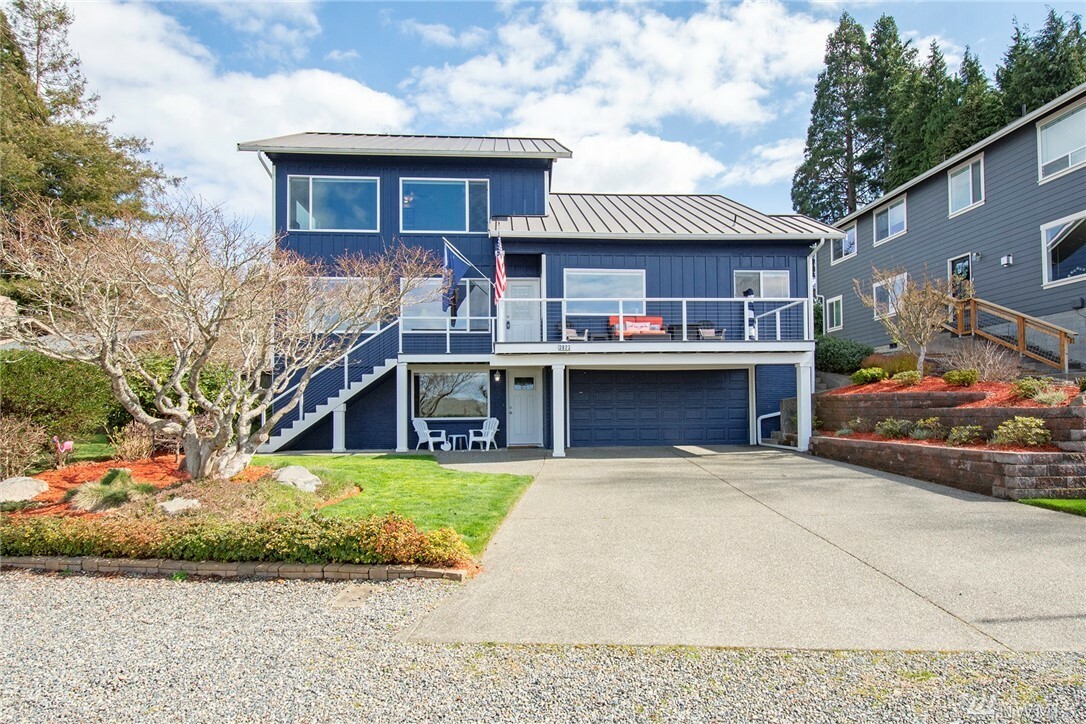 Property Photo:  3823 Soundview Dr W  WA 98466 