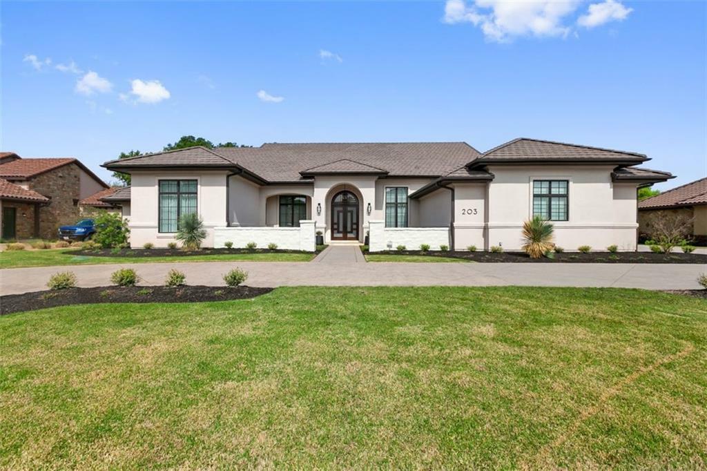 Property Photo:  203 Birdstone Lane  TX 78628 