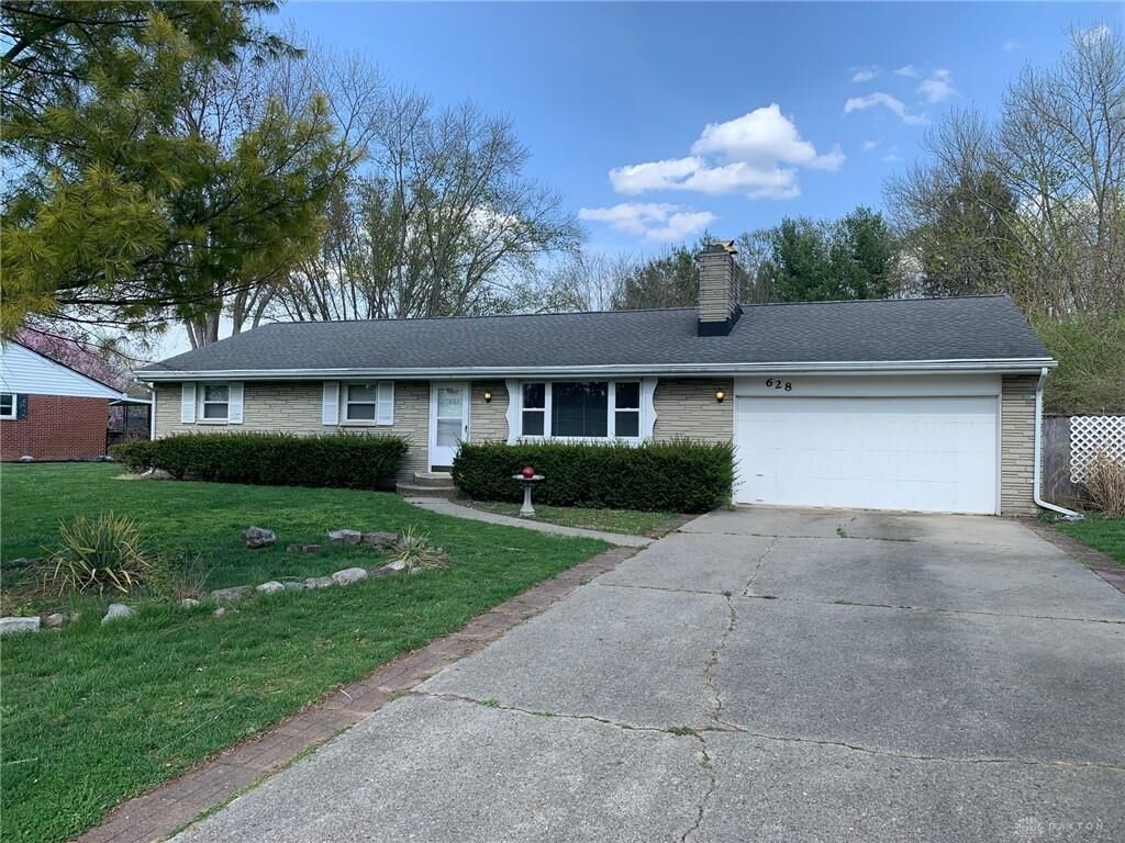 Property Photo: 628 Carthage Drive OH 45434