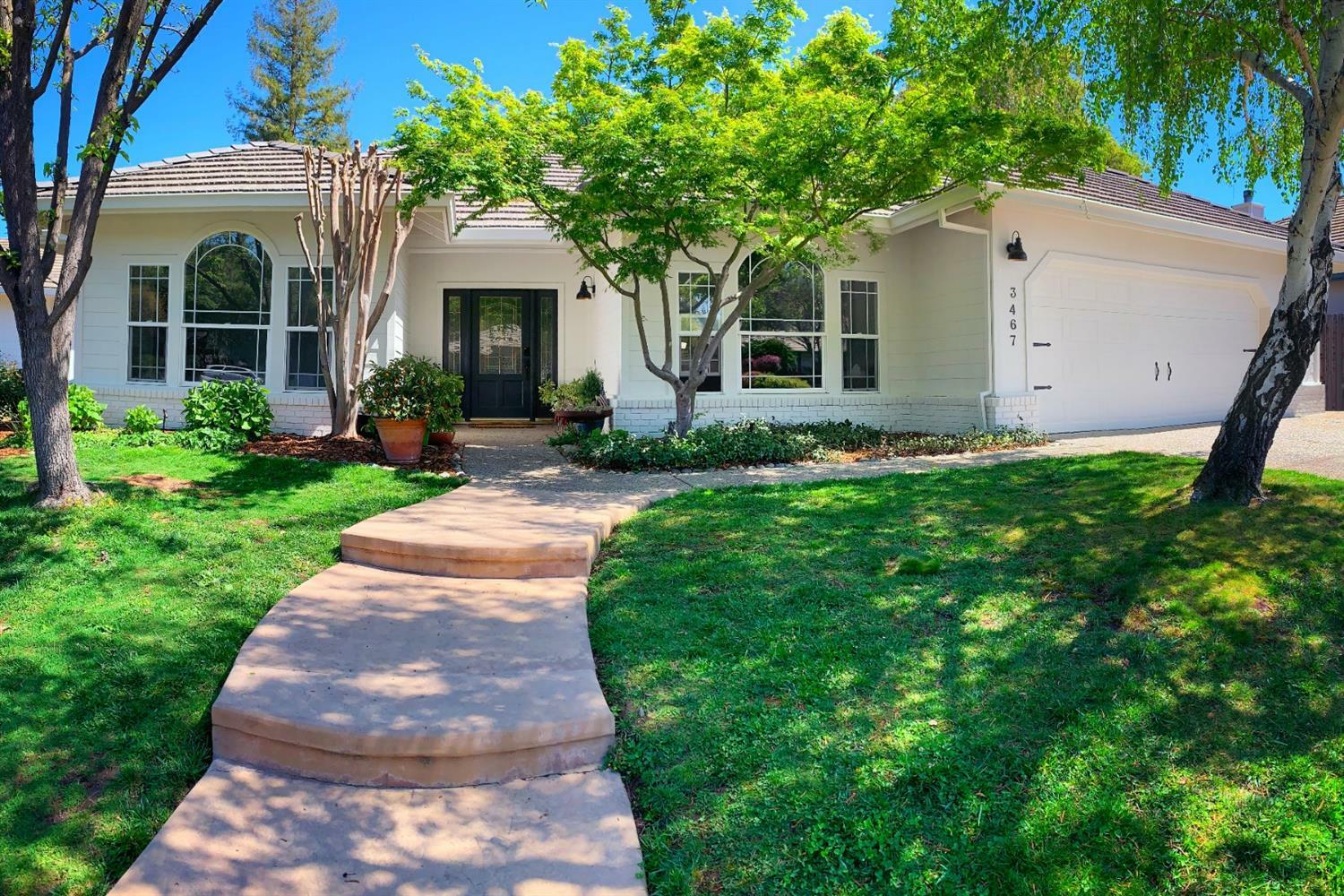 Property Photo: 3467 Sherwood Court CA 95650