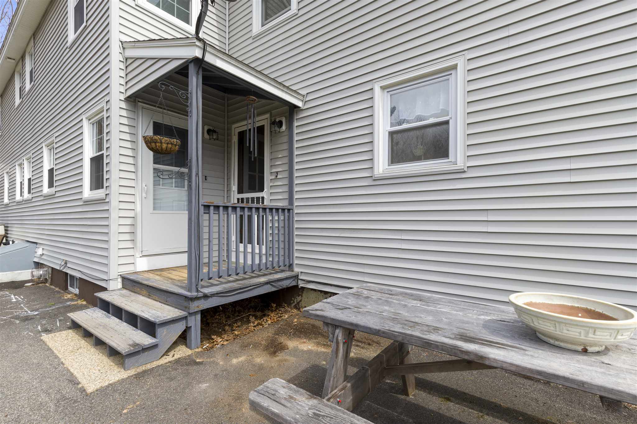 Property Photo:  22 Holly Lane  NH 03853-3738 