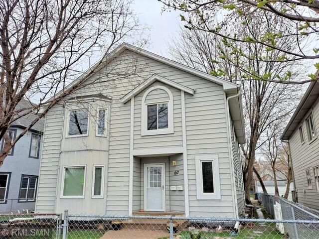 Property Photo:  1217 4th Street NE  MN 55413 