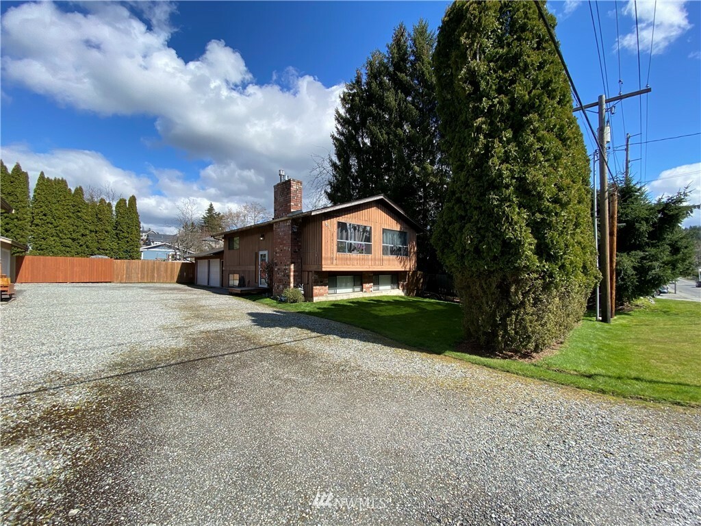 Property Photo:  911 Northshore Drive  WA 98226 