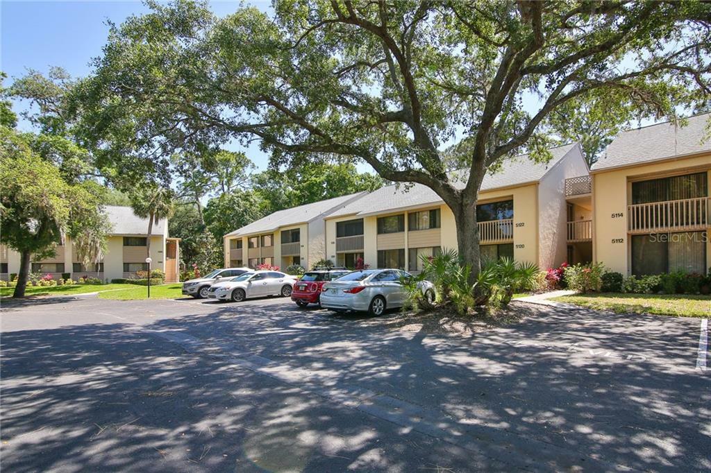 Property Photo:  5124 Harpers Croft 7  FL 34235 