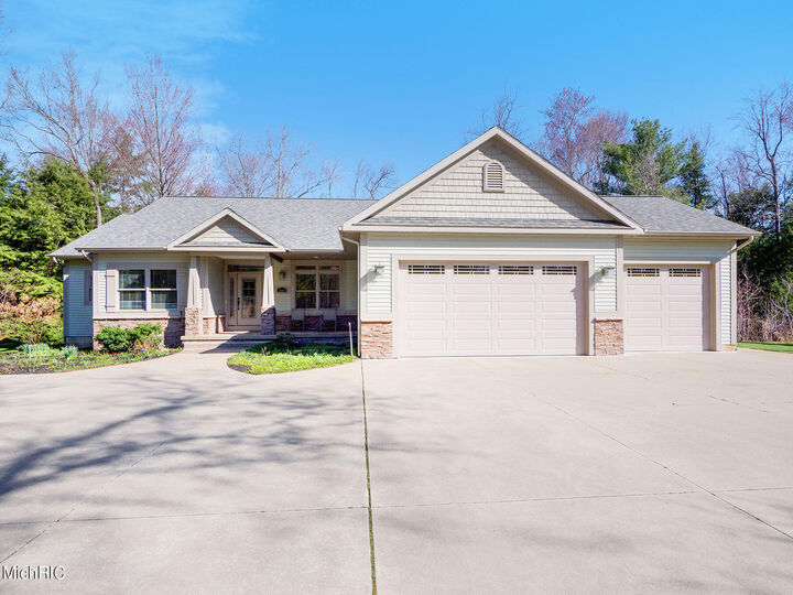 3900 Serenity Lane  Whitehall MI 49461 photo