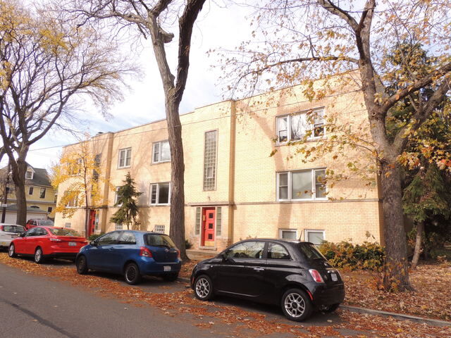 Property Photo: 1406 W North Shore Avenue 1W IL 60626