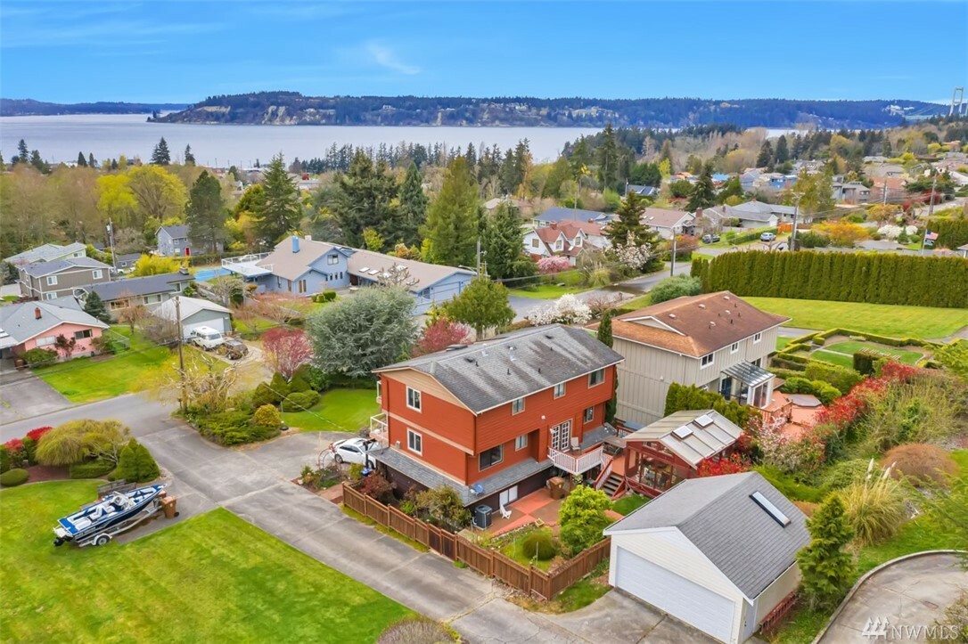 Property Photo:  1723 Sunset Dr  WA 98465 