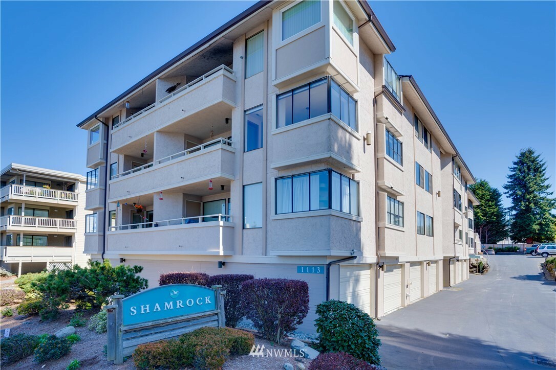 Property Photo: 1113 5th Avenue S 108 WA 98020