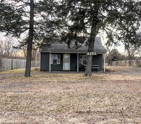 Property Photo: 6193 N State Road MI 48423