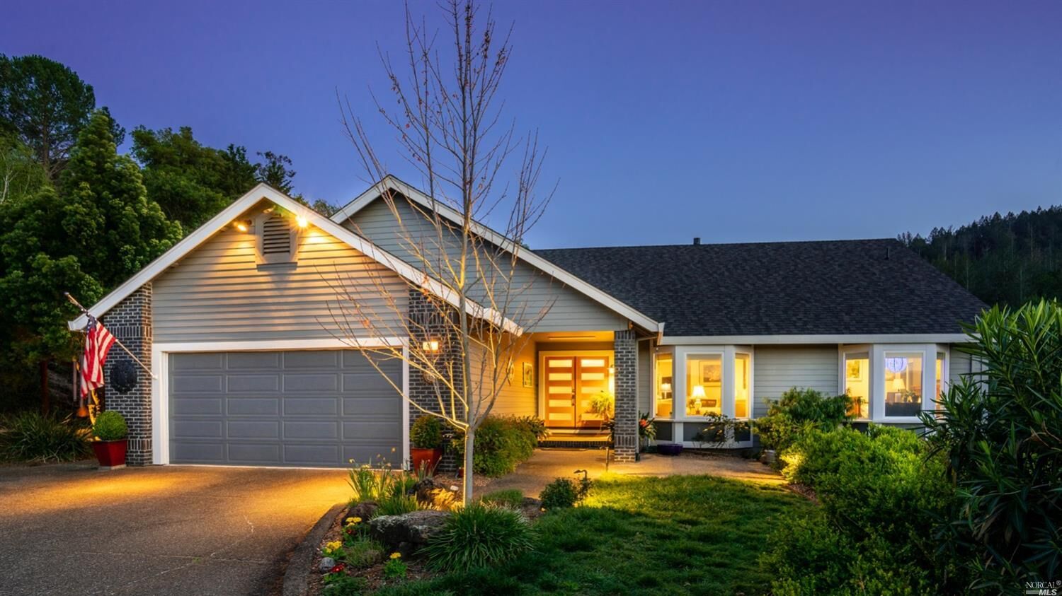 Property Photo:  451 Crestridge  CA 95409 