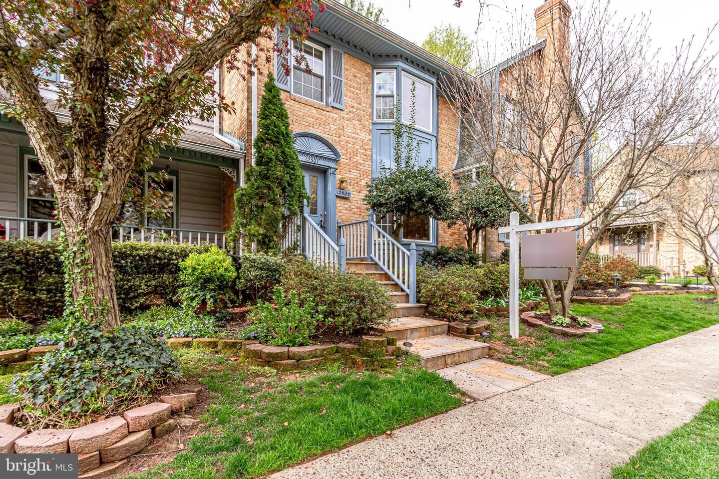 Property Photo: 12507 Sweet Leaf Terrace VA 22033