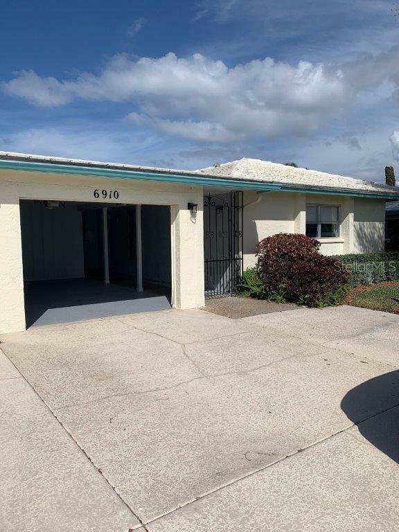 Property Photo:  6910 10th Avenue W  FL 34209 