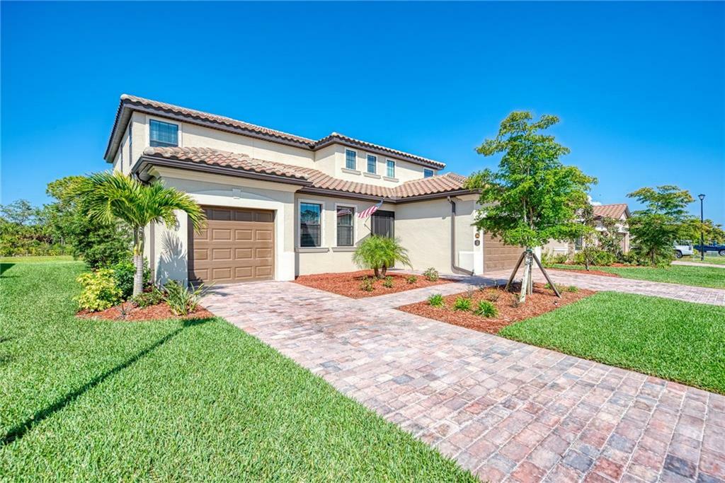 Property Photo: 13586 Vancanza Drive FL 34293