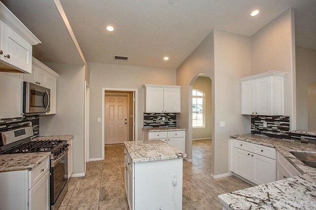 Property Photo:  18099 Palm Drive  CA 92345 