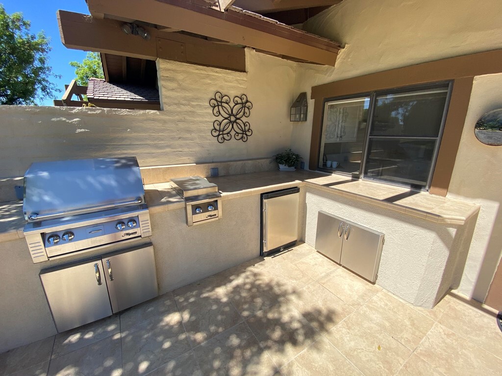 Property Photo: 134 Deer Spring Way CA 92211